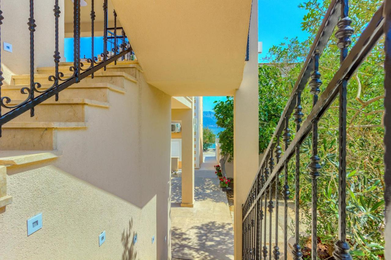 Villa" Arijana 2" Slatine Kültér fotó