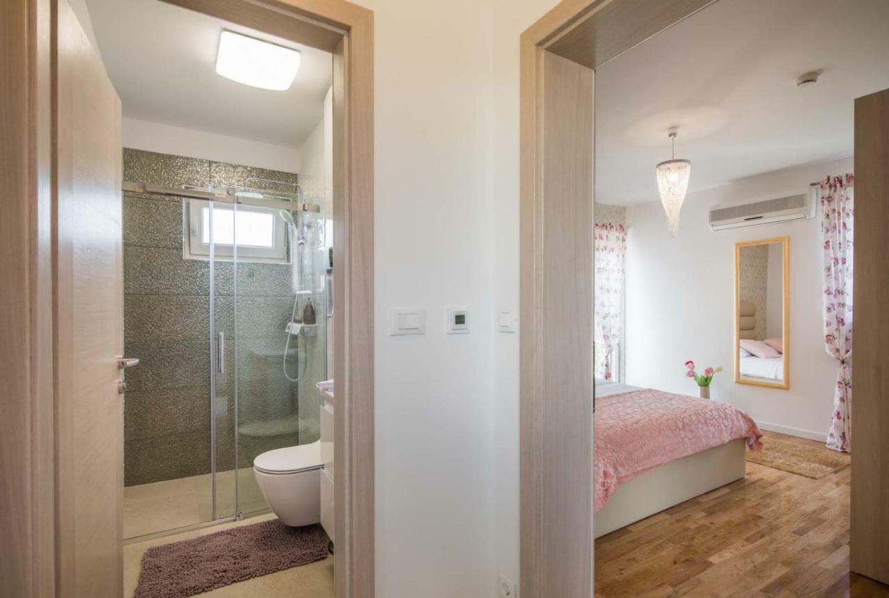 Villa" Arijana 2" Slatine Kültér fotó