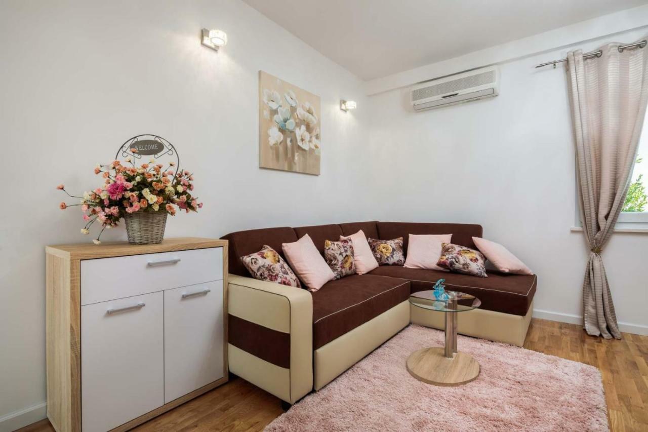 Villa" Arijana 2" Slatine Kültér fotó